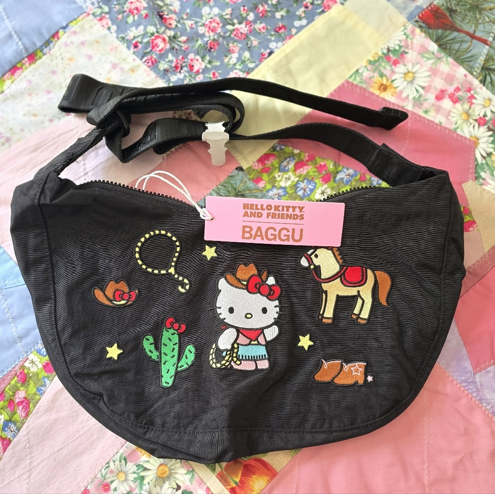 *NWT* BAGGU X Hello Kitty & Friends Hello Kitty Western Medium Crescent Bag - Picture 8 of 8